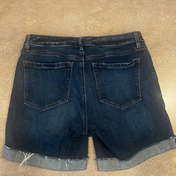 **2 FOR $15 FREE SHIPPING***Ann Taylor Loft Blue Jean Shorts with Distressed Hem - Picture 2 of 7